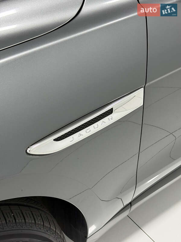 Внедорожник / Кроссовер Jaguar F-Pace 2016 в Одессе фото 10 Внедорожник / Кроссовер Jaguar F-Pace 2016 в Одессе