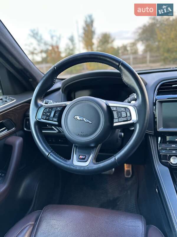 Внедорожник / Кроссовер Jaguar F-Pace 2018 в Южноукраинске фото 46 Внедорожник / Кроссовер Jaguar F-Pace 2018 в Южноукраинске