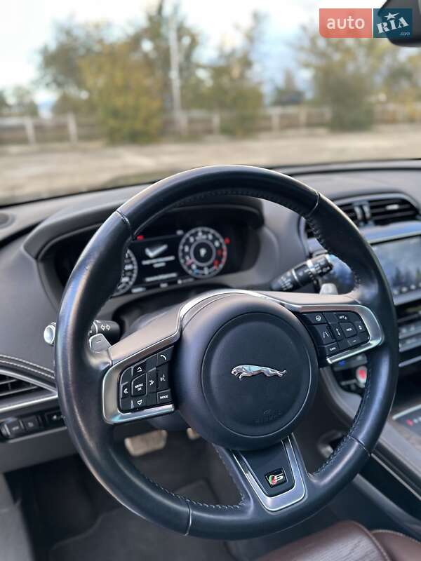 Внедорожник / Кроссовер Jaguar F-Pace 2018 в Южноукраинске фото 58 Внедорожник / Кроссовер Jaguar F-Pace 2018 в Южноукраинске