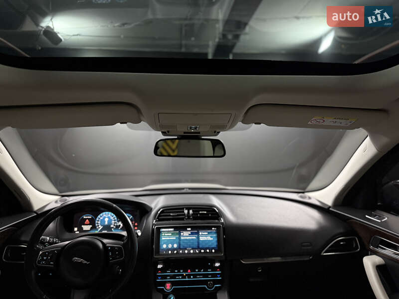 Позашляховик / Кросовер Jaguar F-Pace 2016 в Одесі фото 18 Позашляховик / Кросовер Jaguar F-Pace 2016 в Одесі