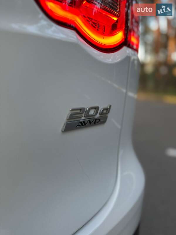 Позашляховик / Кросовер Jaguar F-Pace 2016 в Білогородці