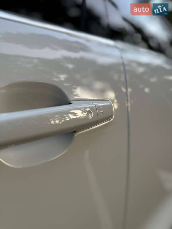 Позашляховик / Кросовер Jaguar F-Pace 2016 в Білогородці