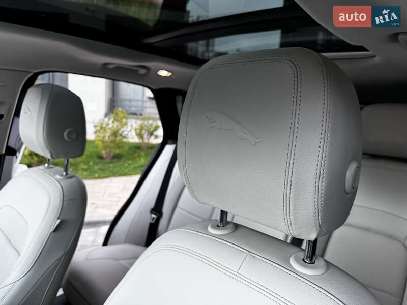 Внедорожник / Кроссовер Jaguar F-Pace 2022 в Киеве