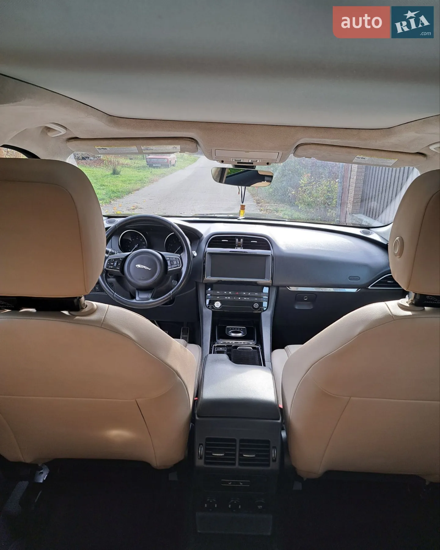 2018 Jaguar F-Pace - мініатюра 11