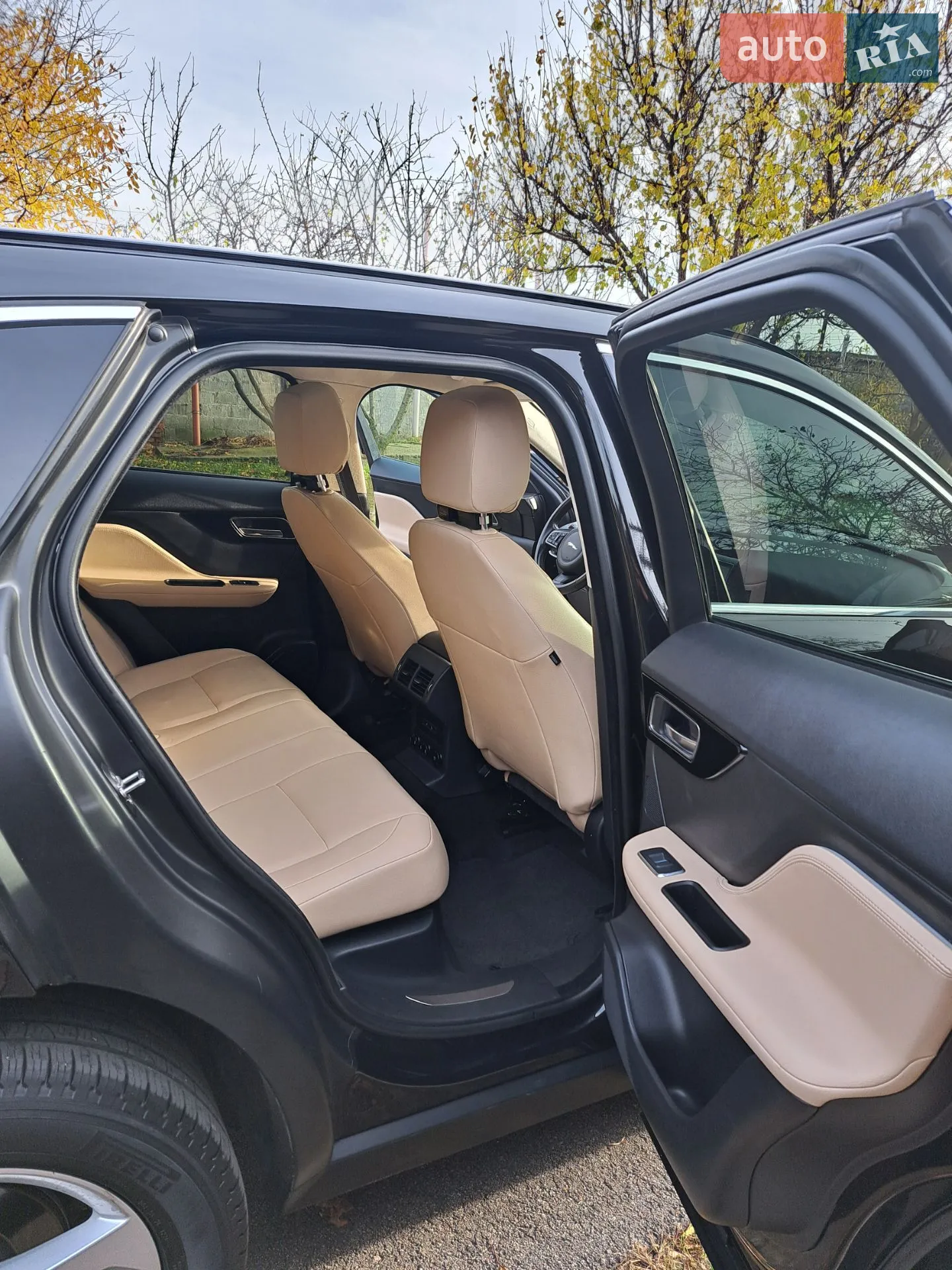 2018 Jaguar F-Pace - мініатюра 10