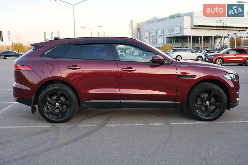 Внедорожник / Кроссовер Jaguar F-Pace 2016 в Киеве