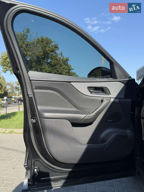 Внедорожник / Кроссовер Jaguar F-Pace 2016 в Луцке