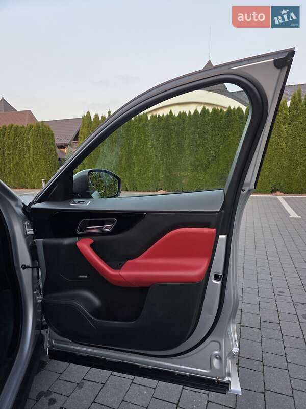 Внедорожник / Кроссовер Jaguar F-Pace 2017 в Львове