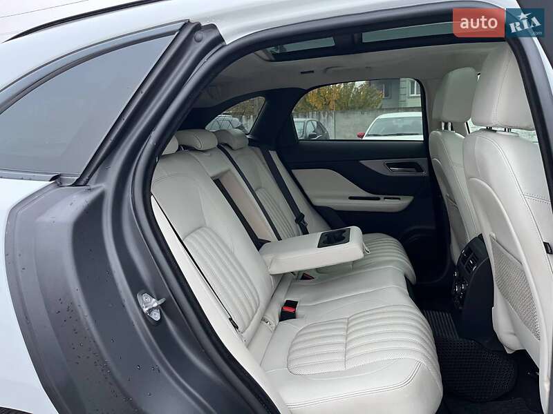 Позашляховик / Кросовер Jaguar F-Pace 2018 в Києві