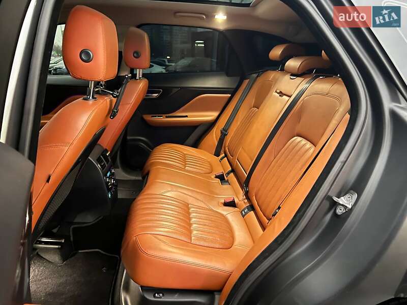 Позашляховик / Кросовер Jaguar F-Pace 2016 в Києві фото 10 Позашляховик / Кросовер Jaguar F-Pace 2016 в Києві