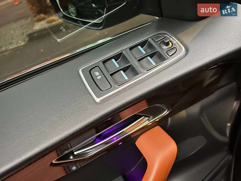 Позашляховик / Кросовер Jaguar F-Pace 2016 в Києві фото 13 Позашляховик / Кросовер Jaguar F-Pace 2016 в Києві