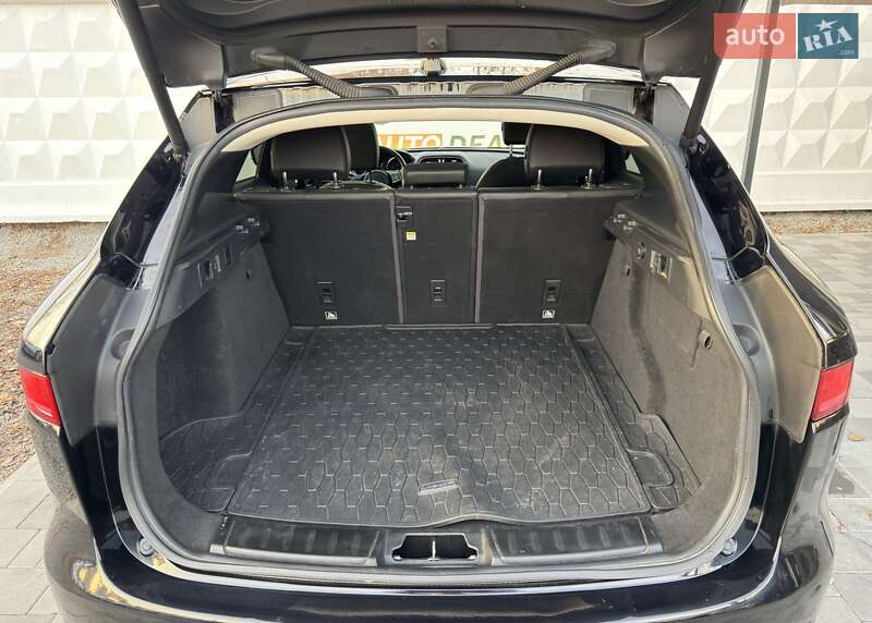 Внедорожник / Кроссовер Jaguar F-Pace 2016 в Киеве