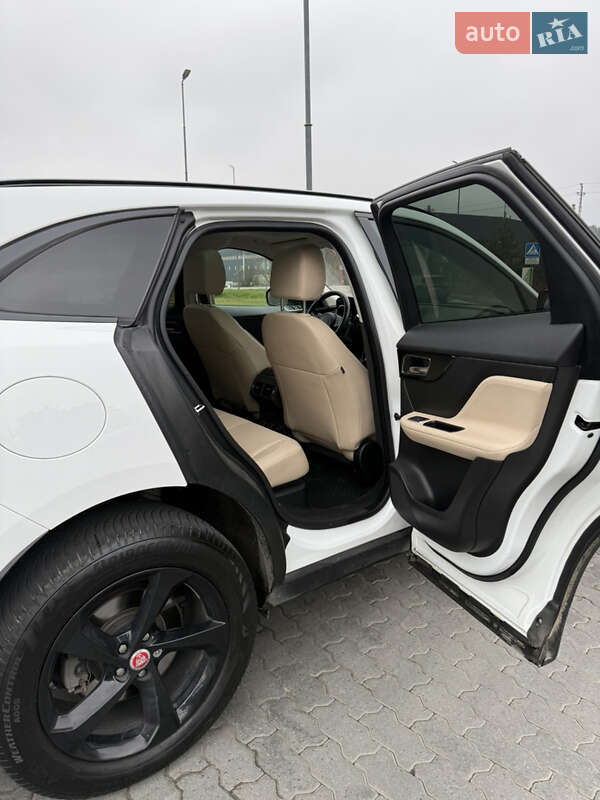 Позашляховик / Кросовер Jaguar F-Pace 2017 в Львові