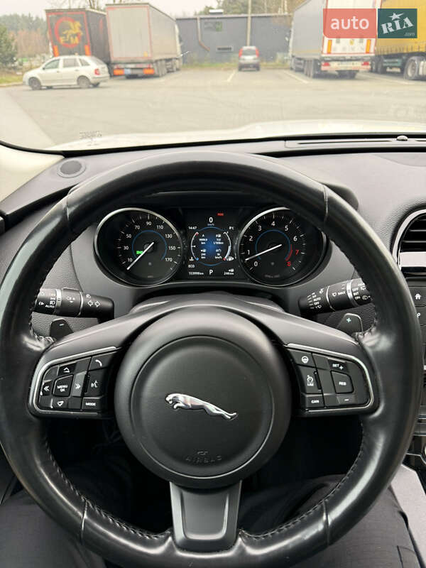 Позашляховик / Кросовер Jaguar F-Pace 2017 в Львові