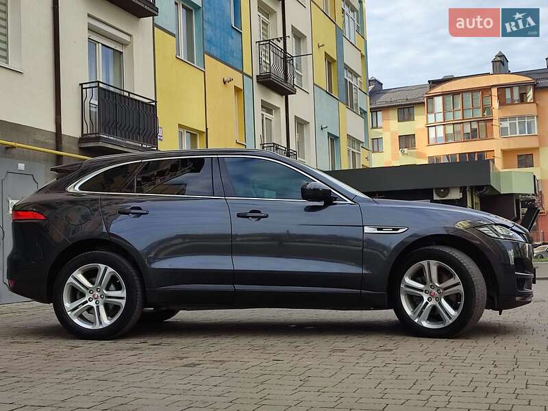 Внедорожник / Кроссовер Jaguar F-Pace 2017 в Ивано-Франковске
