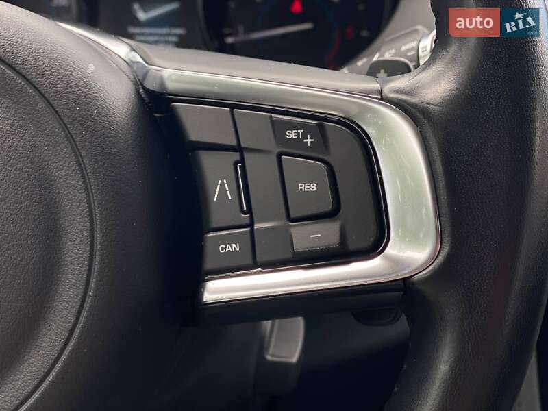 Позашляховик / Кросовер Jaguar F-Pace 2018 в Києві
