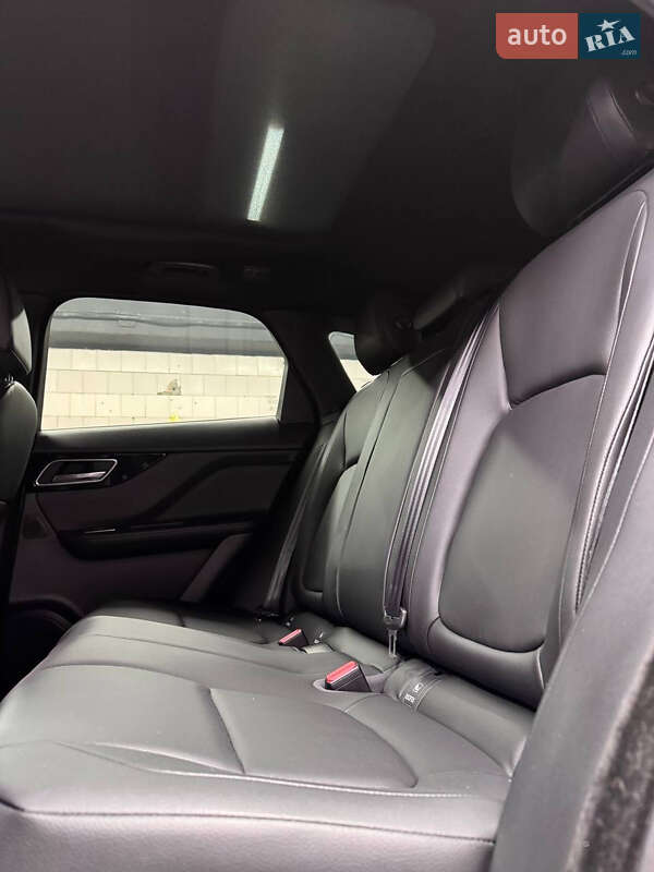 Позашляховик / Кросовер Jaguar F-Pace 2018 в Рівному