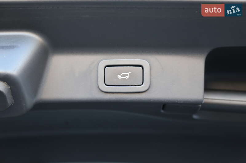 Внедорожник / Кроссовер Jaguar F-Pace 2016 в Киеве