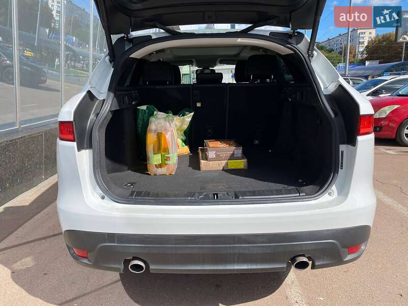 Позашляховик / Кросовер Jaguar F-Pace 2017 в Києві