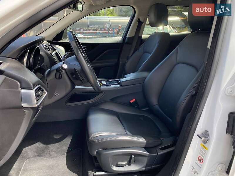 Позашляховик / Кросовер Jaguar F-Pace 2017 в Києві