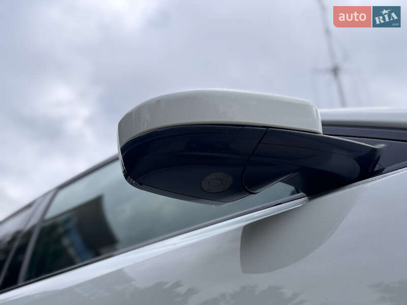 Внедорожник / Кроссовер Jaguar F-Pace 2017 в Одессе