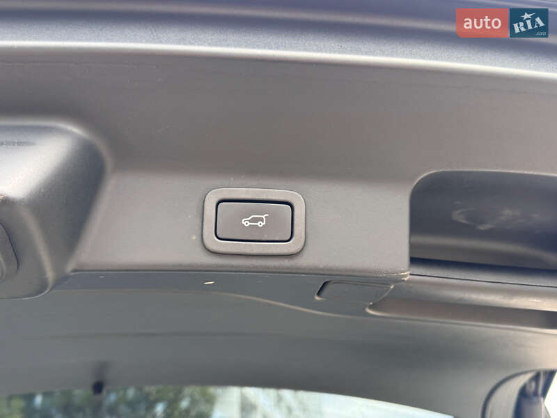 Внедорожник / Кроссовер Jaguar F-Pace 2017 в Одессе