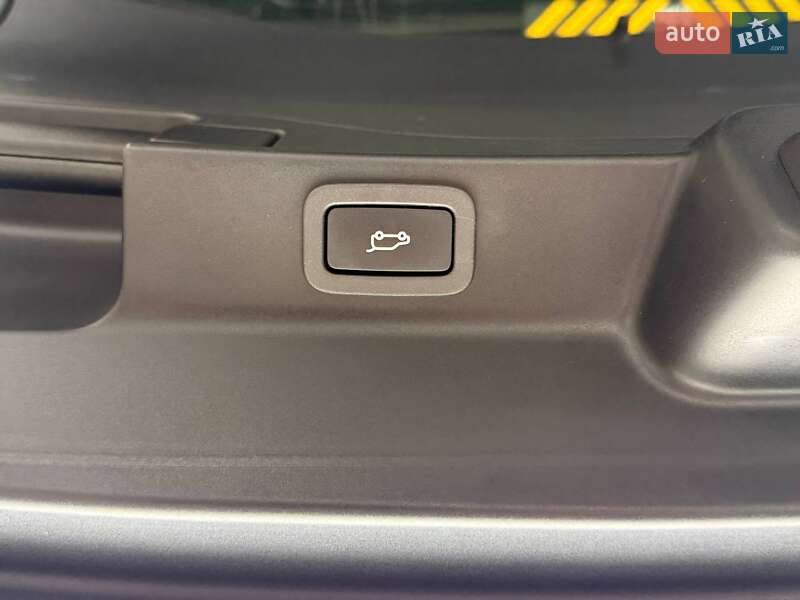 Внедорожник / Кроссовер Jaguar F-Pace 2017 в Киеве