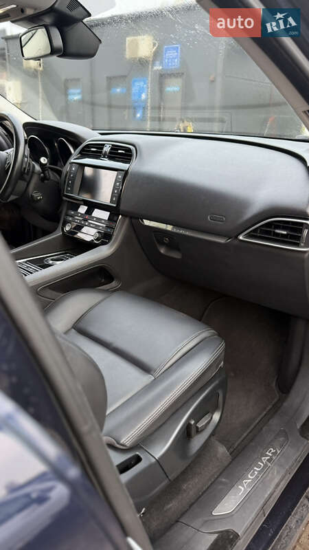Позашляховик / Кросовер Jaguar F-Pace 2017 в Харкові