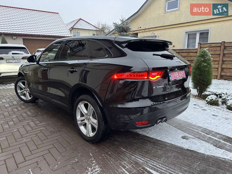 Позашляховик / Кросовер Jaguar F-Pace 2017 в Нововолинську