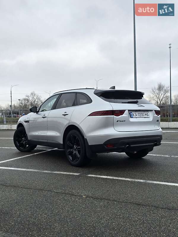 Позашляховик / Кросовер Jaguar F-Pace 2017 в Києві