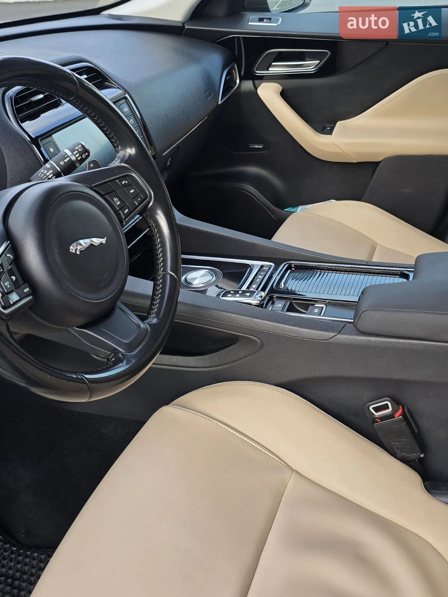 2017 Jaguar F-Pace - мініатюра 19