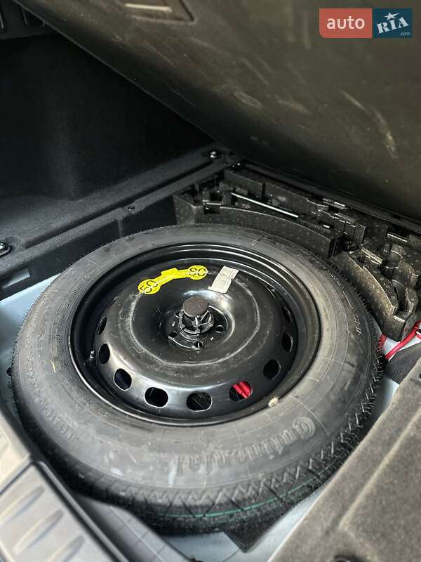 Позашляховик / Кросовер Jaguar F-Pace 2016 в Білогородці фото 18 Позашляховик / Кросовер Jaguar F-Pace 2016 в Білогородці