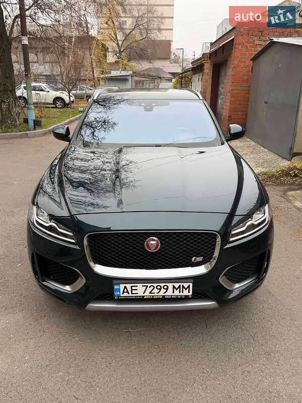Позашляховик / Кросовер Jaguar F-Pace 2016 в Дніпрі