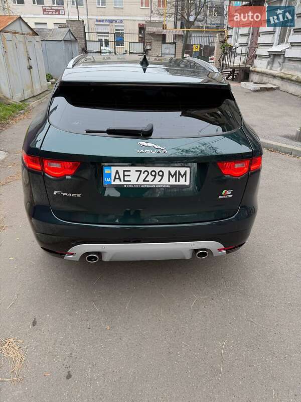 Позашляховик / Кросовер Jaguar F-Pace 2016 в Дніпрі