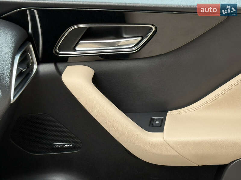 Внедорожник / Кроссовер Jaguar F-Pace 2017 в Львове