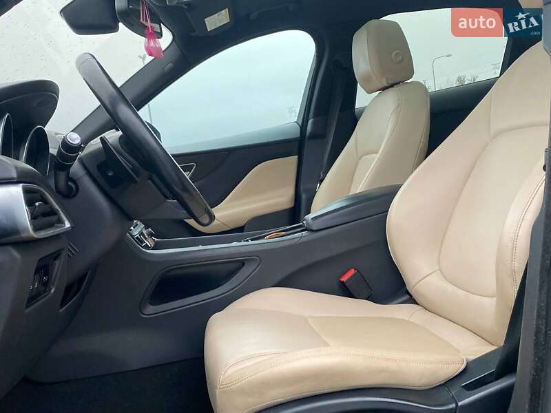 Внедорожник / Кроссовер Jaguar F-Pace 2017 в Львове фото 10 Внедорожник / Кроссовер Jaguar F-Pace 2017 в Львове