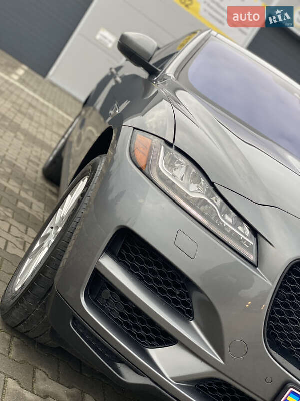 Внедорожник / Кроссовер Jaguar F-Pace 2017 в Нововолынске фото 16 Внедорожник / Кроссовер Jaguar F-Pace 2017 в Нововолынске