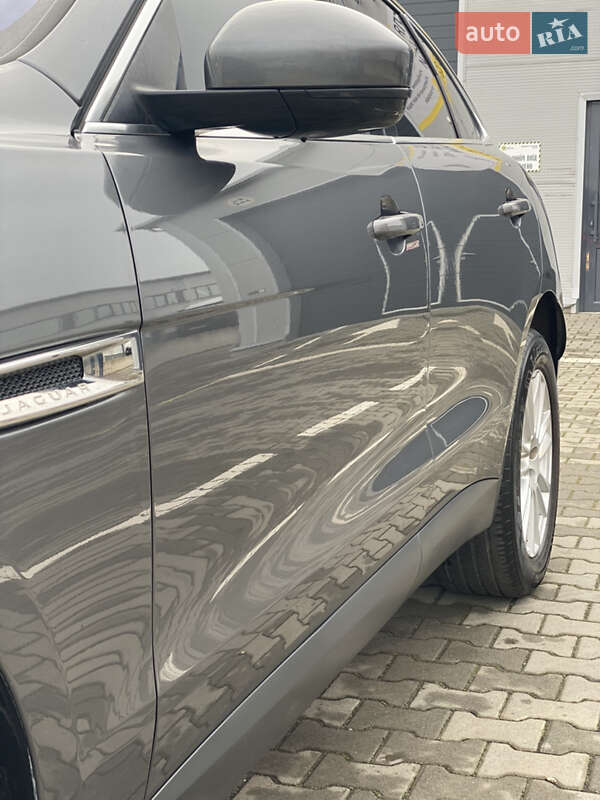 Внедорожник / Кроссовер Jaguar F-Pace 2017 в Нововолынске фото 21 Внедорожник / Кроссовер Jaguar F-Pace 2017 в Нововолынске