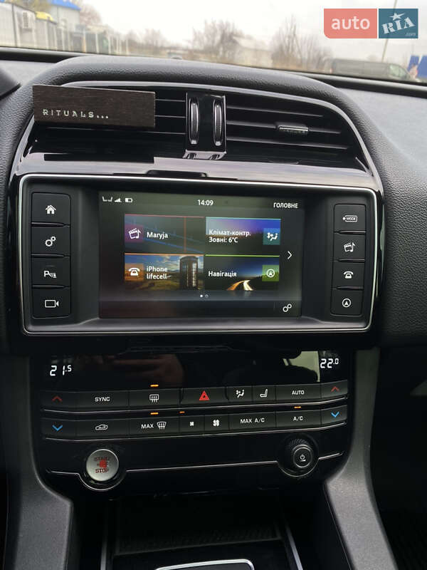 Внедорожник / Кроссовер Jaguar F-Pace 2017 в Нововолынске фото 45 Внедорожник / Кроссовер Jaguar F-Pace 2017 в Нововолынске