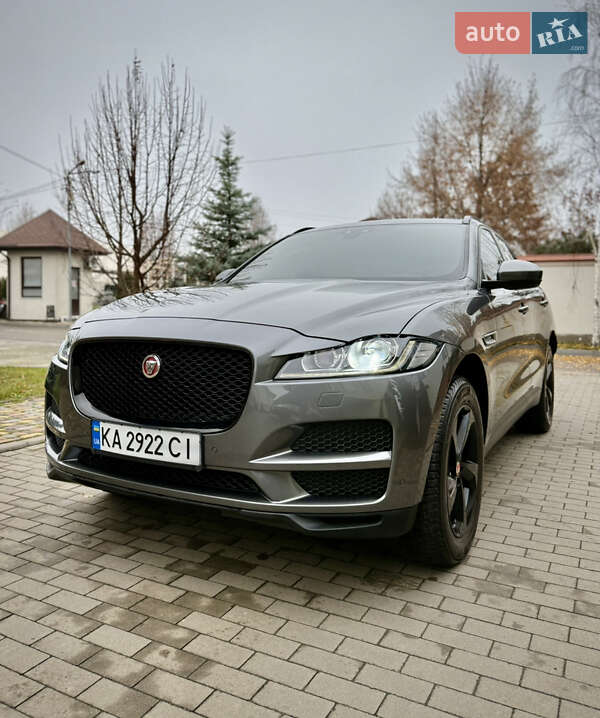 Внедорожник / Кроссовер Jaguar F-Pace 2016 в Киеве