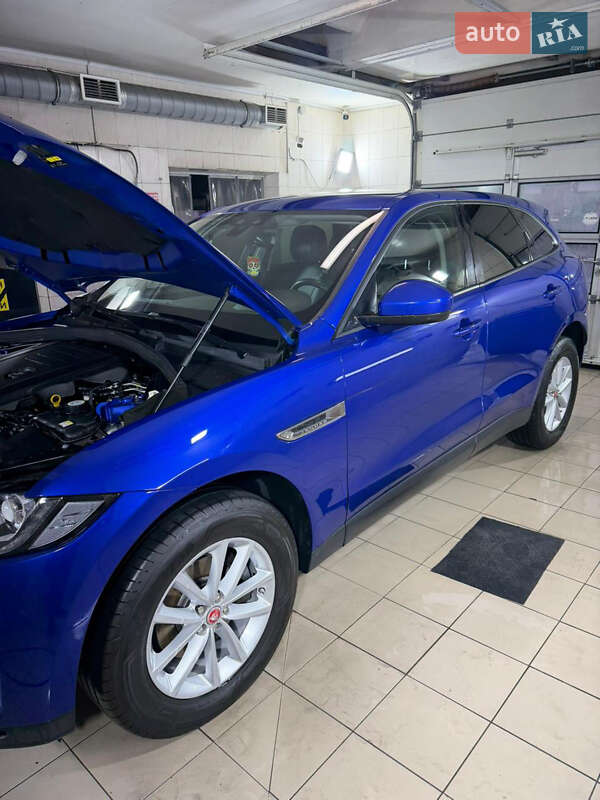 Позашляховик / Кросовер Jaguar F-Pace 2017 в Києві