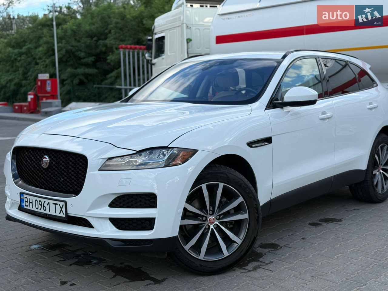 2017 Jaguar F-Pace - мініатюра 36