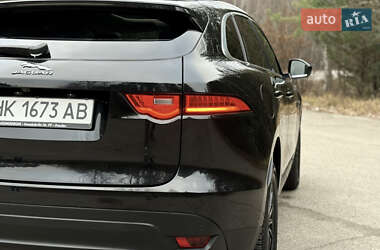 Внедорожник / Кроссовер Jaguar F-Pace 2016 в Киеве