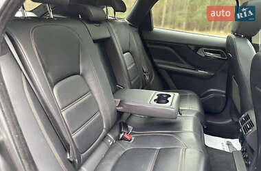 Внедорожник / Кроссовер Jaguar F-Pace 2016 в Киеве