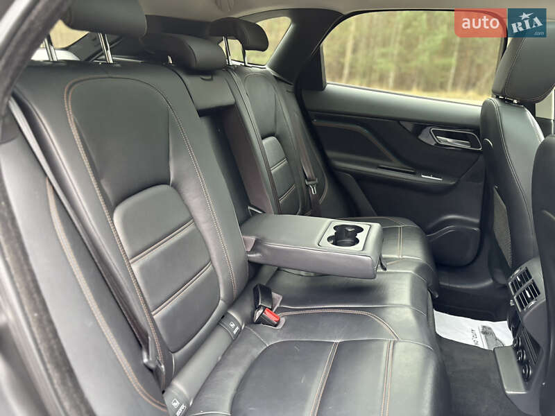 Внедорожник / Кроссовер Jaguar F-Pace 2016 в Киеве фото 49 Внедорожник / Кроссовер Jaguar F-Pace 2016 в Киеве