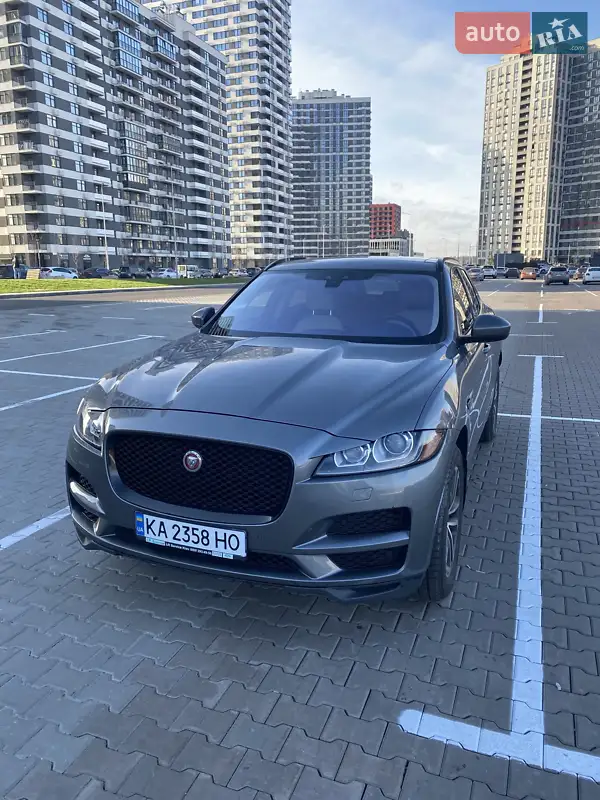 Jaguar F-Pace 2016