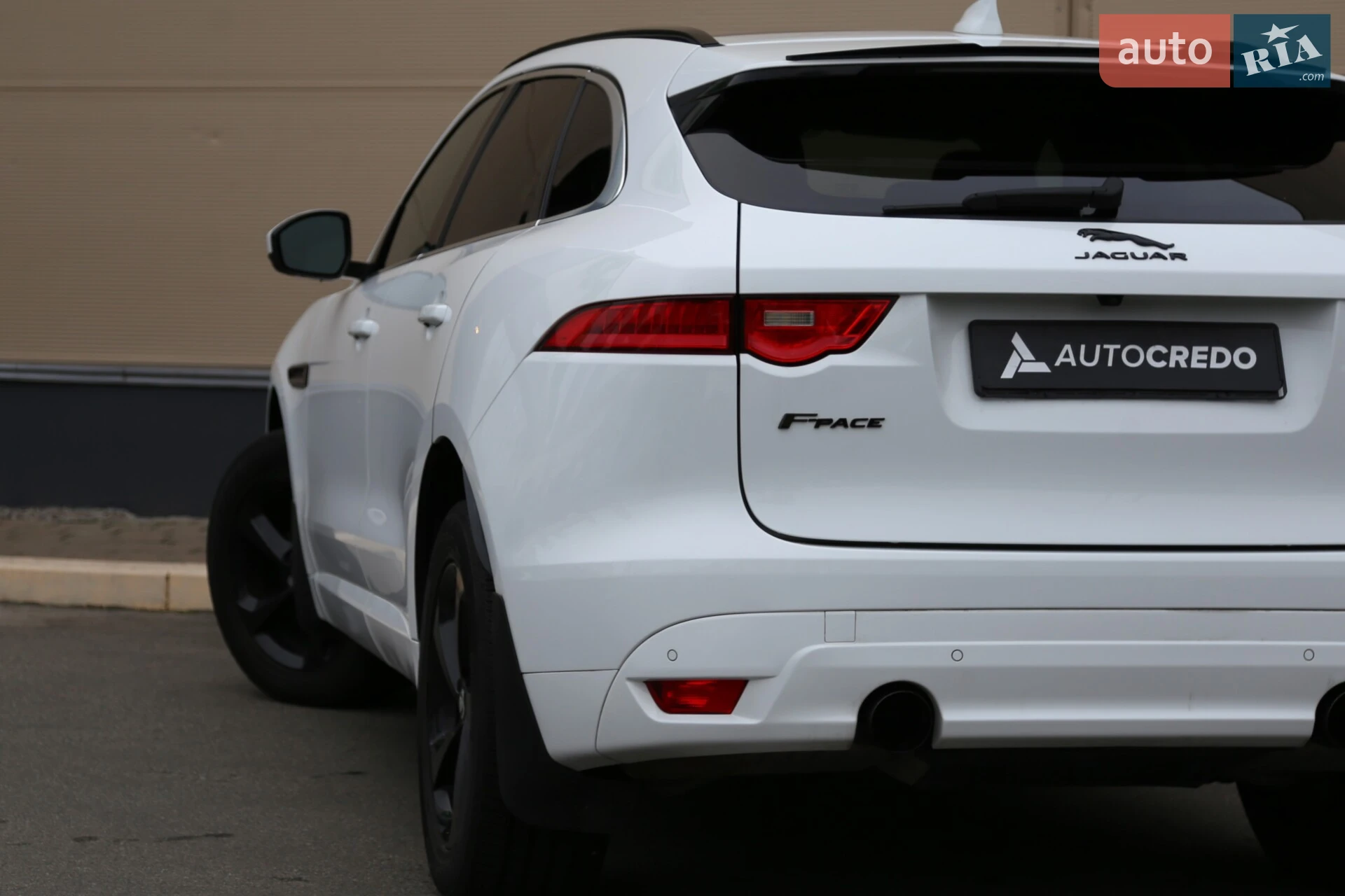 2018 Jaguar F-Pace - мініатюра 9
