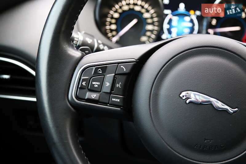 Внедорожник / Кроссовер Jaguar F-Pace 2018 в Киеве