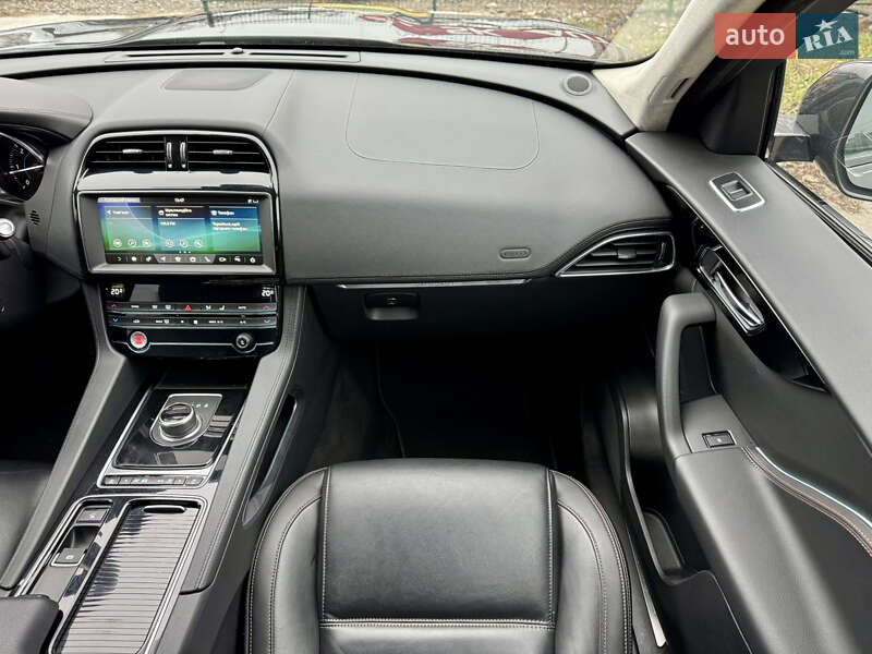 Внедорожник / Кроссовер Jaguar F-Pace 2020 в Киеве фото 18 Внедорожник / Кроссовер Jaguar F-Pace 2020 в Киеве