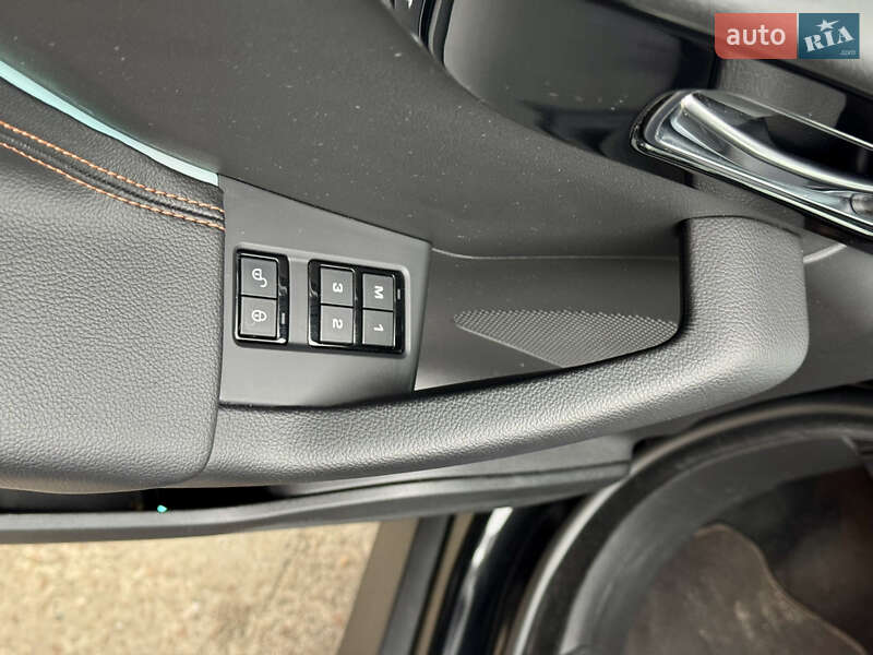 Внедорожник / Кроссовер Jaguar F-Pace 2020 в Киеве фото 31 Внедорожник / Кроссовер Jaguar F-Pace 2020 в Киеве